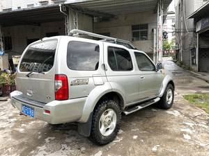 Nissan Paladin XE 2003, SUV <span class=keywords><strong>4x4</strong></span> manuel, conduite à gauche, 5 vitesses, robustesse carrosserie-châssis, entretien économique, authentique - Product Image 5