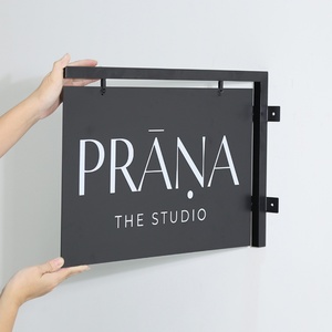 Letrero de acero con recubrimiento en polvo personalizado para exteriores, letrero publicitario para la entrada de la tienda, letrero tipo cuchilla. - Product Image 3