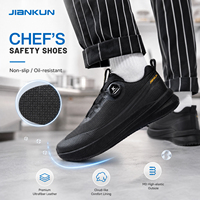 Sepatu Dapur Anti-Selip Tahan Minyak Ringan dan Bernapas Khusus Koki dengan Gesper Putar untuk Profesional Kuliner