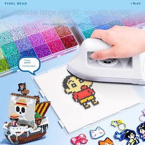 Набор для творчества и обучения из пластиковых бусин Perler и Hama для детей — развивающая игрушка для творчества и обучения с формами для бусин и досками для термофиксации - Product Image 3