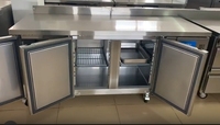 Table de préparation sous comptoir en acier inoxydable 220V avec réfrigérateur et refroidissement par compresseur pour cuisine commerciale