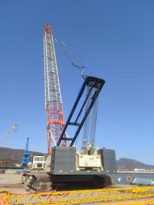 Well Maintained Zoomlion 200 Ton Used Crawler Crane High Quality Heavy Lifting Equipment Durable Engineering Motor Gearbox <b>Pump</b> - Product Image 6