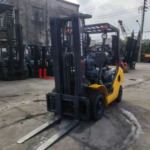 מלגזה משומשת מתוצרת יפן קומטסו 25, קיבולת 2.5 טון, בעלת תקן CE ו-BV, אחריות לשנה, מחיר בשנחאי, סין - Product Image 6