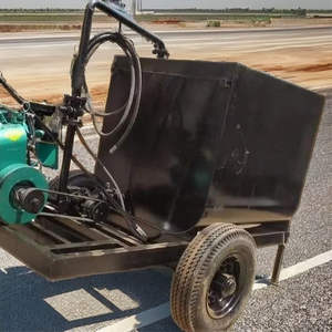 Machine à pulvériser du bitume haute performance pour le revêtement et l'entretien des routes - Product Image 2