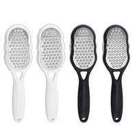 Outils de pédicure de salon de beauté Machine d'exfoliation de grattoir de lime de pied de dissolvant de callosités de peau morte d'acier inoxydable avec la poignée portative