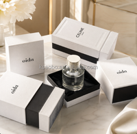 Boîte cadeau de luxe personnalisée en carton rigide magnétique haut de gamme pour flacon de parfum et huile essentielle, gaufrage, emballage de luxe recyclable et antichoc
