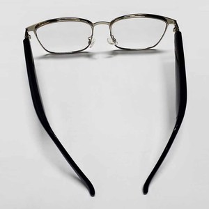 Gafas Inteligentes con Bluetooth, Reproducción de Música, Protección Anti-Luz Azul, Lentes Polarizadas TAC, Diseño Cuadrado, Unisex - Product Image 1