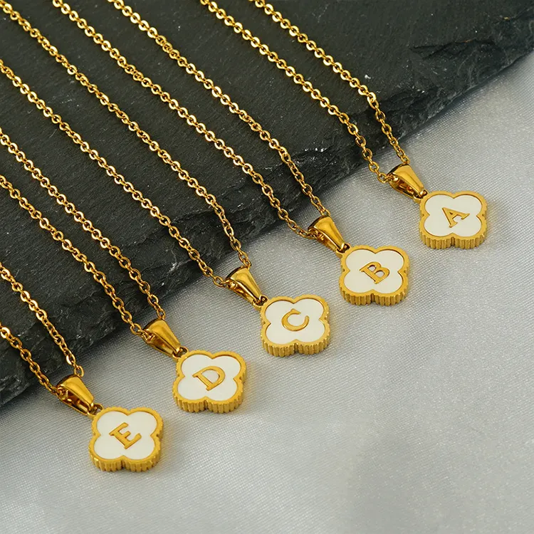 Bijoux fantaisie plaqué or 18 carats coquille mot mère-fille collier trèfle à quatre feuilles pendentif collier en acier inoxydable