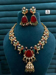 Ensemble de bijoux en zircon et pierres de haute qualité avec collier statement et boucles d'oreilles assorties, accessoires de mode pour femmes, vente en gros - Product Image 1