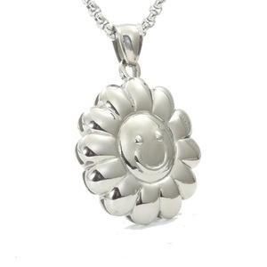 Collier pendentif tournesol en acier inoxydable, bijou unisexe, cadeau tendance, design rond argenté - Product Image 1