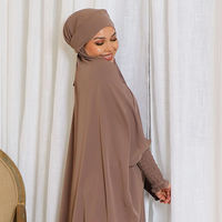 Ensemble de prière de luxe 2026 en tissu haut de gamme, léger et portable pour femmes musulmanes