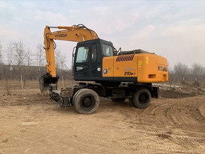 รถขุดฮุนได 210w-7 มือสองคุณภาพสูงจากจีน เครื่องยนต์คัมมินส์ สภาพ 90% พร้อมเกียร์ มอเตอร์ ปั๊ม ลูกปืน ราคาดี - Product Image 3