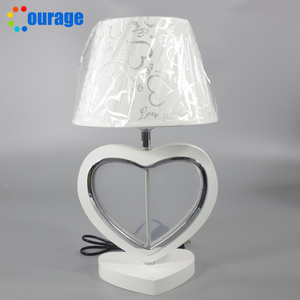 <span class=keywords><strong>Foto</strong></span> privada <span class=keywords><strong>personalizada</strong></span> sublimación Corazón en blanco lámpara de escritorio marco de fotos lámpara en blanco para la sublimación - Product Image 2