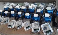 Débitmètre magnétique pour eaux usées de type télécommandé 4-20mA RS485 Modbus, débitmètre électromagnétique, mesure du débit d'eau DN80~DN800