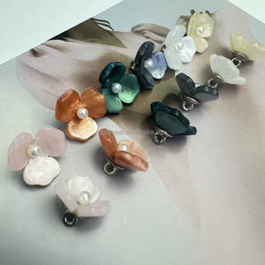 <span class=keywords><strong>2025</strong></span> Mới 3D Hoa Bead Vá Pha Lê <span class=keywords><strong>Rhinestone</strong></span> Sừng Nút Chân Mạ Thân Thiện Với Môi Thời Trang Phụ Nữ Quần Áo Nút - Product Image 6