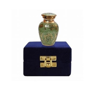 Urna Funeraria de Latón Hecha a Mano de Alta Calidad Lista para Enviar, Estilo Americano, ELEGANCIA METÁLICA, para Bebés - Product Image 4