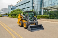 Sensitive Hybrid Control XC7-SR08B Kompaktlader für Einzelunternehmer mit automatischer Armabnahme für die Flächenräumung kleiner Grundstücke