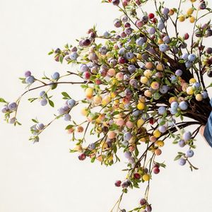 Vente en gros de faux arbres à pommes artificiels, branches de baies bleues et <span class=keywords><strong>rouges</strong></span> en plastique pour la décoration de Noël, de mariages et de la maison - Product Image 2