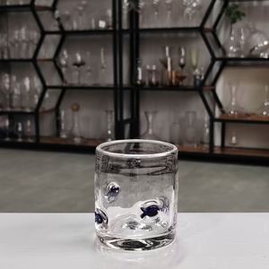 Tasses à café et à thé en verre à double paroi personnalisées en gros, design transparent abeille/fraise/fleur pour les fêtes - Product Image 2
