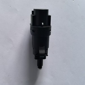 Interruptor de luz de freno 3M5T13480AC para Ford y Land Rover OE 1223097 LR032956 4832217 Pieza de repuesto nueva - Product Image 3