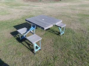 Table et chaises pliantes en bois modernes pour 4 personnes, portables, légères, pour le camping, les pique-niques, les loisirs, les repas en extérieur, les parcs. - Product Image 3