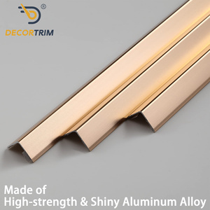 Profilo Angolare in <span class=keywords><strong>Alluminio</strong></span> Personalizzato Prolink Protezioni <span class=keywords><strong>Angolari</strong></span> 90° °   Protezione e Decorazione per Angoli di Pareti, Telai di Porte, Armadi e Battiscopa - Product Image 3