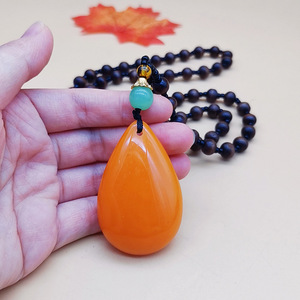 Collana di perle di legno antico collana di perle per gli uomini donne-vecchie gocce d'acqua di cera d'api ispirate all'abbigliamento d'atmosfera appeso alla moda - Product Image 1