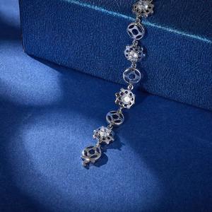 สร้อยข้อมือเซอร์โคเนียทรงลูกบาศก์5A กลมสำหรับผู้หญิงสร้อยข้อมือทองเหลืองติดเพชรหรูหราป้องกันการเสื่อมเสียคุณภาพสูง - Product Image 3