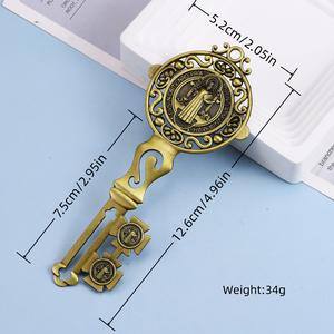 Double Pack Alliage de Zinc Jésus Saint Benoît Clé Bénédiction pour Protection Maison Porte Cintre Catholique Cadeaux Llave De San Benito - Product Image 2