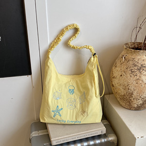 Sac fourre-tout brodé rose coréen mignon OEM/ODM avec éléments marins pour étudiants, polyvalent, léger et grande capacité - Product Image 3