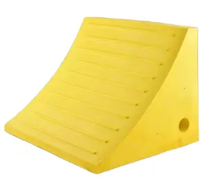 Heavy Duty Loading 60 Tons Polyurethane Truck Wedge With Rubber Pads
