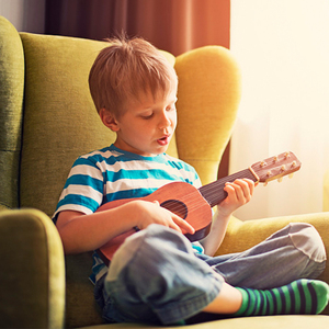 กีตาร์อูคูเลเล่ขนาดเล็กสำหรับเด็กผู้ชายเด็กผู้หญิงสำหรับผู้เริ่มต้นเล่นเครื่องดนตรีแนววินเทจสำหรับเด็กปฐมวัย - Product Image 4