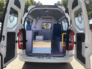 Nouvelle ambulance Jinbei économique à essence manuelle à toit surélevé pour le transport de patients, idéale pour les cliniques et les services médicaux communautaires - Product Image 6