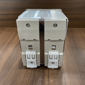 แหล่งจ่ายไฟแบบสวิตชิ่ง 24V รุ่น S8VS-24024A สำหรับระบบอัตโนมัติในโรงงาน - Product Image 5
