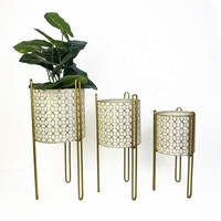 Rak Tanaman Hias Modern Lander Home Decor, Penyangga Pot Bunga dari Besi Logam Emas Ramah Lingkungan