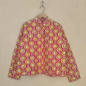 Veste matelassée florale pour femmes, veste en coton Kantha faite à la main, imprimé en blocs, style bohème, manteau d'hiver vintage, veste en coton matelassée - Product Image 1