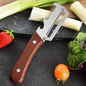 Outil de déchiquetage personnalisé en acier inoxydable, éplucheur domestique, coupe-légumes, petit outil de cuisine, manche en bois couleur caramel - Product Image 3