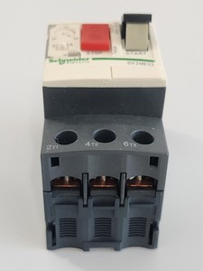 1 pieza nueva y original, circuito de motor GV2ME32 24-32A 3P 440V + Garantía PLC - Product Image 3