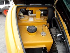 Mini-excavatrice compacte à bras oscillant nul, bien entretenue, 5,9 tonnes, 2022, SANY SY50U, excavatrices sur chenilles pour espaces restreints - Product Image 3