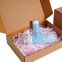 Emballage postal en carton ondulé personnalisé pour vêtements cosmétiques bijoux sweats à capuche fourrures ensemble de gaufrage par stratification mate 50 pièces