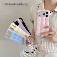 Coque de téléphone couleur unie style Ins avec dragonne en forme de fleur, compatible iPhone 13-17 Pro Max, en TPU souple antichoc