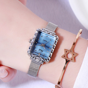 Reloj de mujer con correa de malla a la moda, reloj cuadrado para estudiantes, reloj de cuarzo impermeable para mujer, venta al por mayor. - Product Image 4