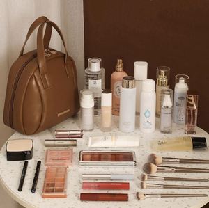 Wholesale Portable <b>Travel</b> PU Toiletry Handbag Zipper Cosmetics Lipsticks Pouch <b>Bag</b> Waterproof Makeup <b>Organizer</b> Pouch <b>Bag</b> - Product Image 3
