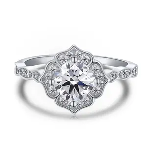 Dylam Luxury Cz 5A Solitaire Engagement Rings Main Stone Diamond 925 Sterling Silver Four Leaf Clover Wedding Ring For Women