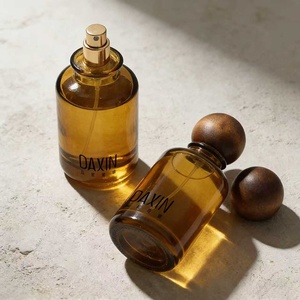 Flacons <span class=keywords><strong>de</strong></span> <span class=keywords><strong>parfum</strong></span> <span class=keywords><strong>de</strong></span> luxe vides avec pulvérisateur, 30ml, 50ml, 100ml, en verre ambré, avec surface estampée à chaud - Product Image 4