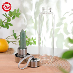 زجاجة مياه من الكوارتز المرصعة بالأحجار الكريمة الشهيرة ذات ألوان طبيعية وكهدية سفر من الكريستال الشفاف - Product Image 3