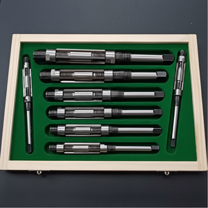 Alésoir à main réglable extensible à lame HSS 8 pièces 15/32 pouces-1.1/16 pouces - Product Image 1