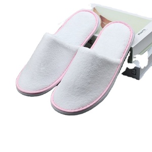 Durable en utilisation bonne réputation pas cher prix réglable inhabituel réparable anti-rétractable pantoufles supérieures pour hôtel compagnie aérienne - Product Image 6