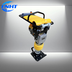 Machine de bourrage de terre d'essence de double ressort de la construction RM80 - Product Image 1