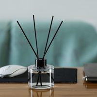Bouteilles et pots diffuseurs de parfum en verre ronds de 50 ml, 100 ml, 150 ml, 200 ml pour la décoration d'huiles parfumées à domicile